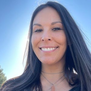 Meet your Posher, Dawn